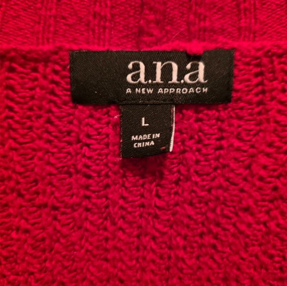 Anna Red Sweater - Picture 5 of 6